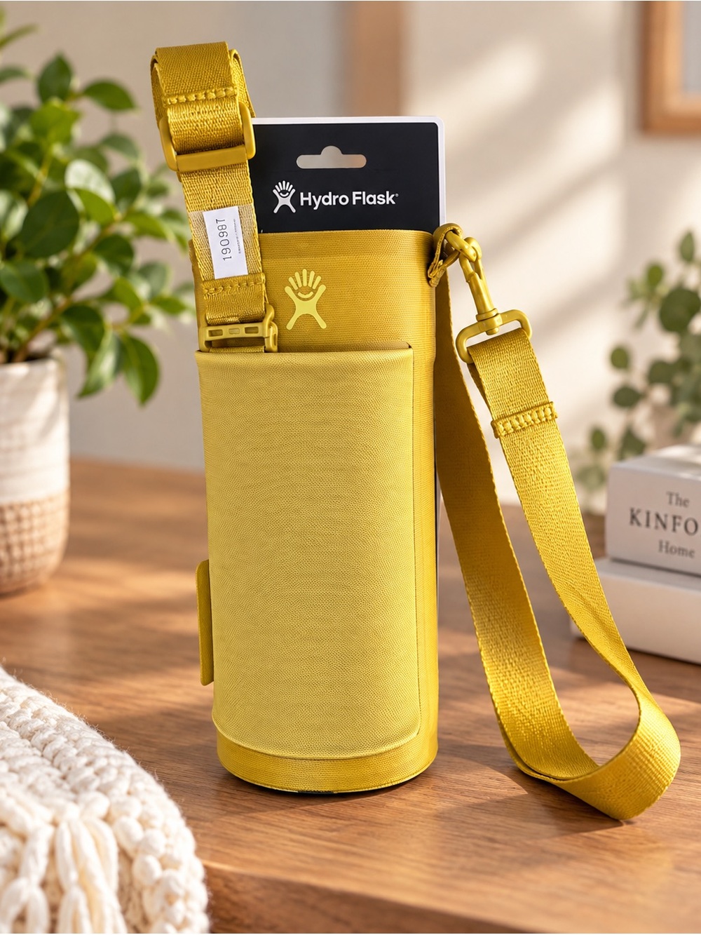 NWT Hydro Flask Small Tag Along Bottle Sling - Yarrow Yellow